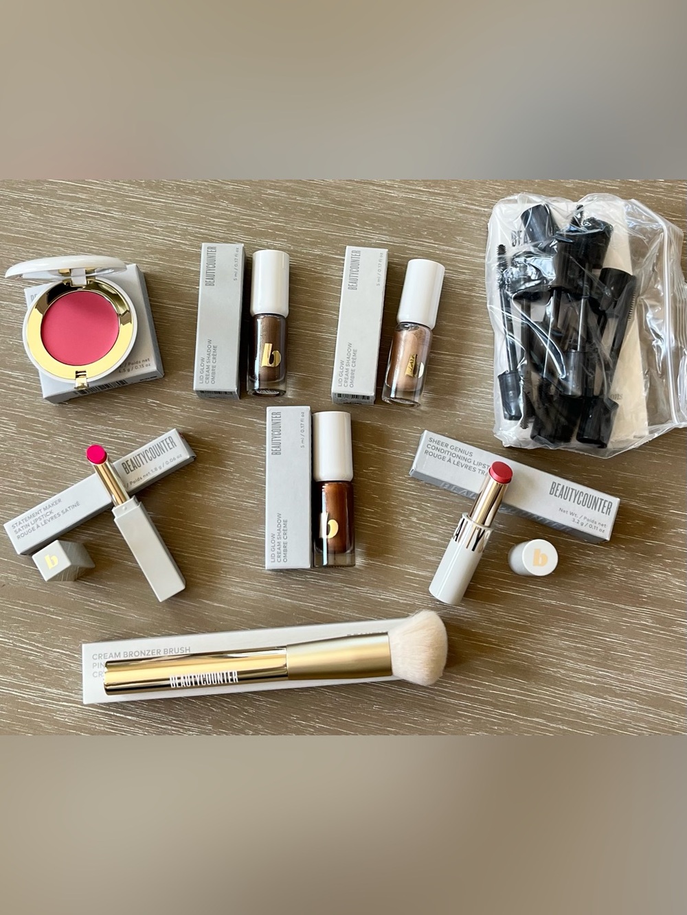 BeautyCounter Bundle of 8 ~ Cream Shadow, Lipstick, Blush, Brush, Tester Wands